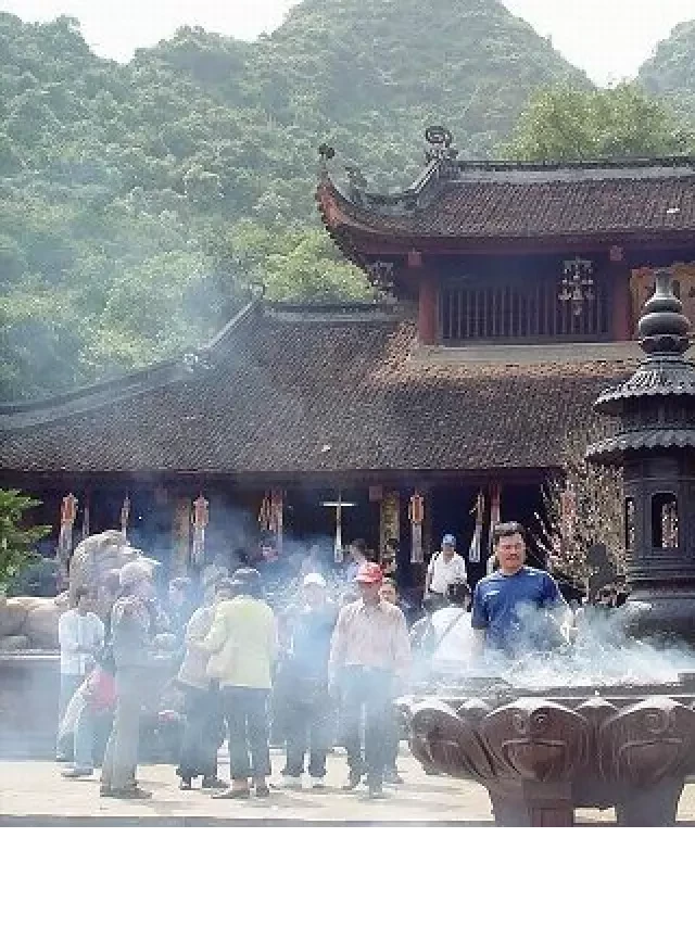   Bảng giá vé tham quan và giá vé thuyền đò Chùa Hương năm 2024