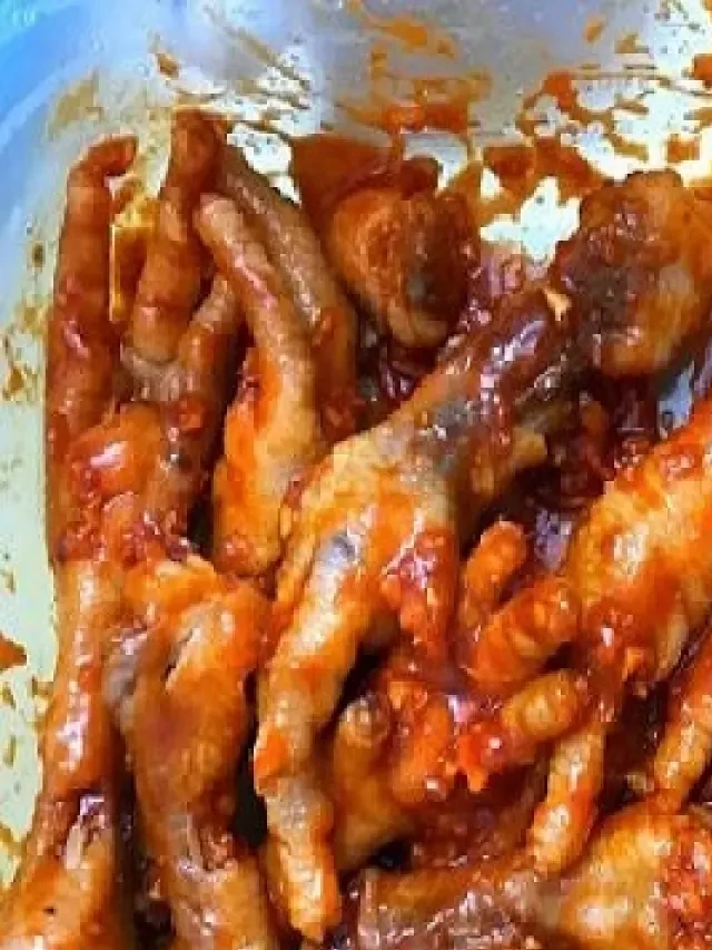   Chân vịt rút xương nướng: Món ngon lại rẻ tiền nên thử