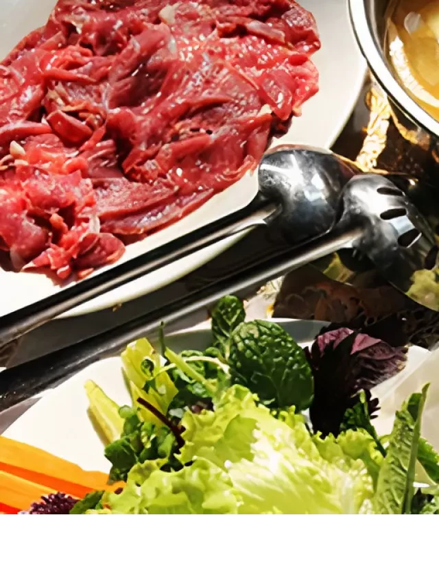   Trưa nay ăn gì: Lẩu bò chanh dây chua thanh lạ miệng