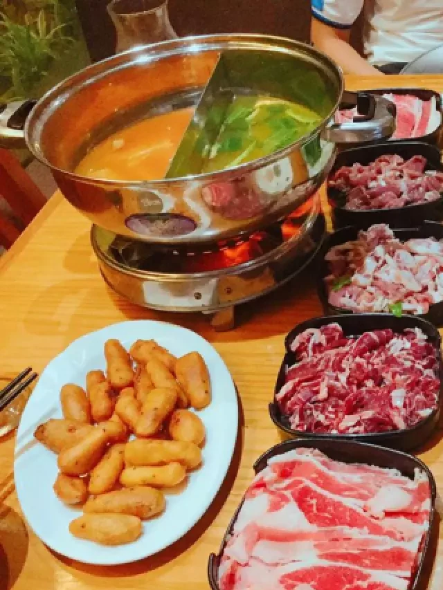   Danh sách 8 địa điểm Lẩu Buffet Hà Nội hấp dẫn và thơm ngon