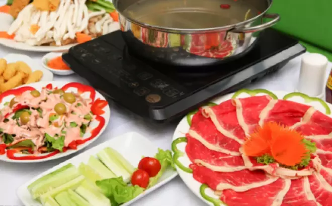 Lẩu Nấm Thanh Mát Cho Ngày Hè Nóng Bức Tại Nhà Hàng Nấm Đại Việt